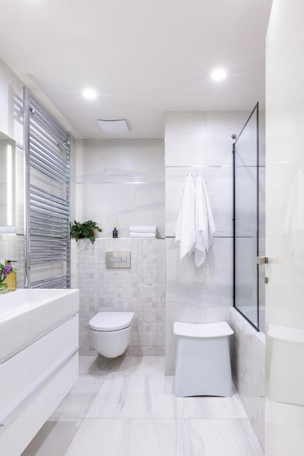 Turnkey I Central Apartment With Terrace Praga Zewnętrze zdjęcie